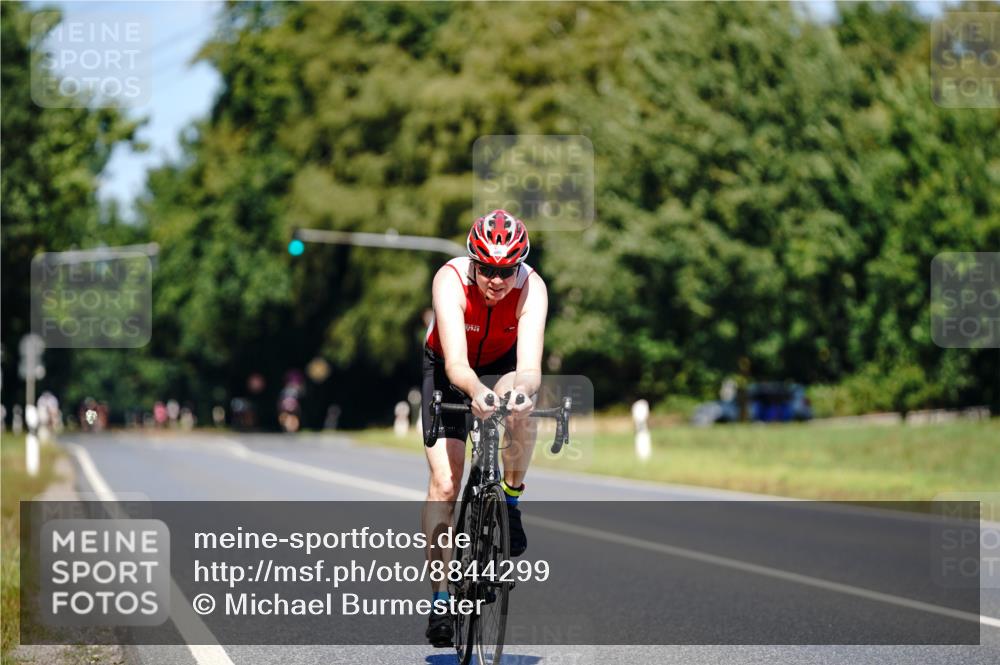 07.09.2025 - 19. Norderstedt Triathlon Michael Burmester http://msf.ph/oto/8844299 07.09.2025 13:06:08 Radfahren 805 meine-sportfotos.de