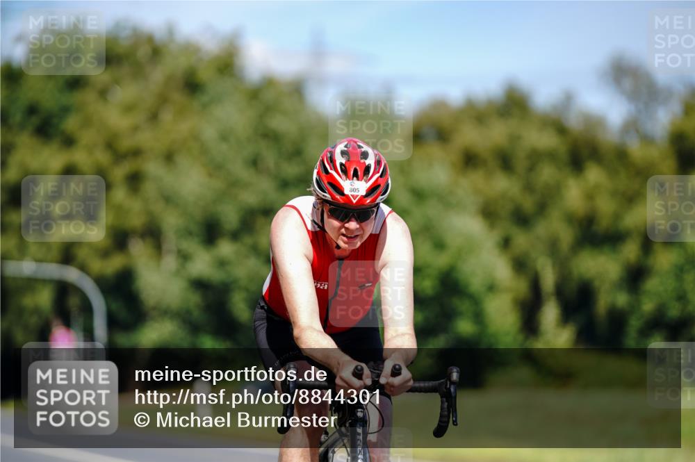 07.09.2025 - 19. Norderstedt Triathlon Michael Burmester http://msf.ph/oto/8844301 07.09.2025 13:06:09 Radfahren 805 meine-sportfotos.de