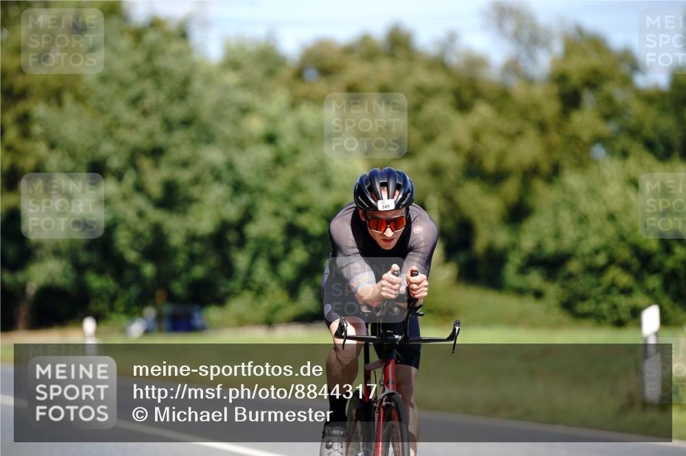 07.09.2025 - 19. Norderstedt Triathlon Michael Burmester http://msf.ph/oto/8844317 07.09.2025 13:06:31 Radfahren 339, 345 meine-sportfotos.de