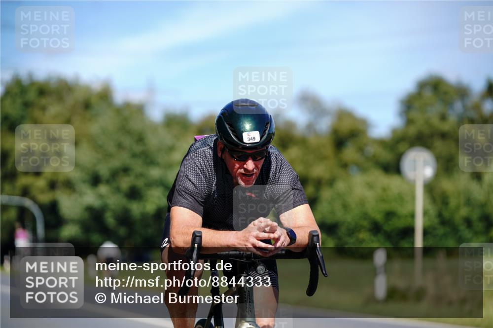 07.09.2025 - 19. Norderstedt Triathlon Michael Burmester http://msf.ph/oto/8844333 07.09.2025 13:06:42 Radfahren 349 meine-sportfotos.de