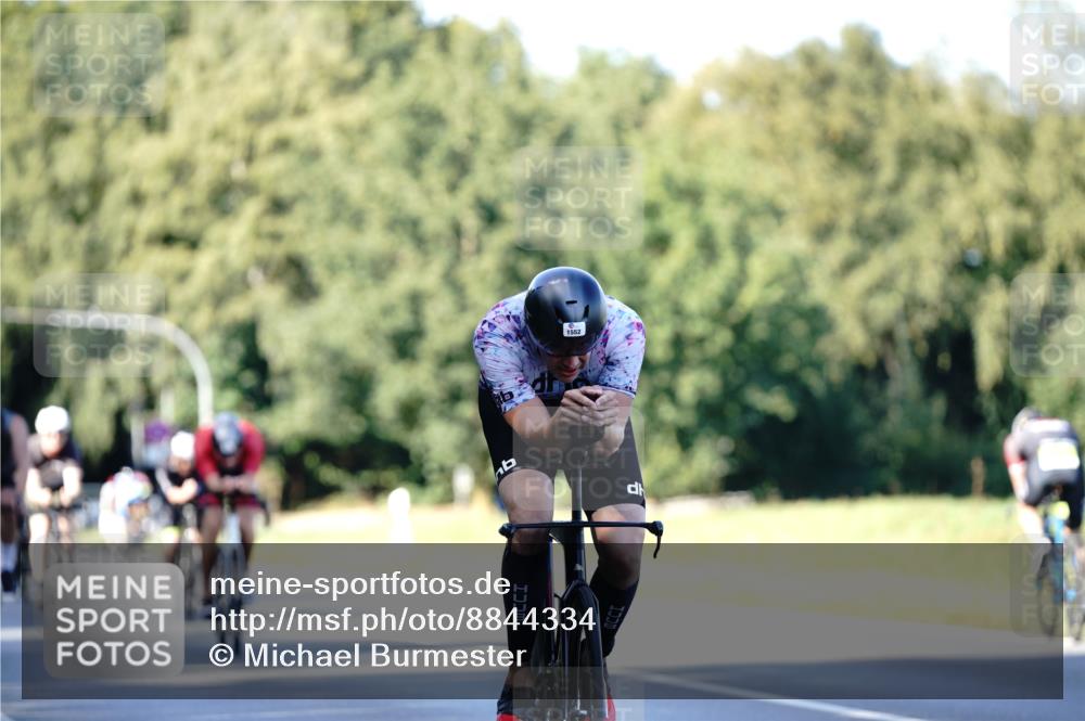 07.09.2025 - 19. Norderstedt Triathlon Michael Burmester http://msf.ph/oto/8844334 07.09.2025 15:59:49 Radfahren 1552, 1572 meine-sportfotos.de