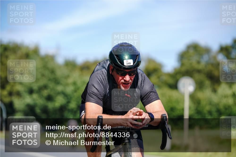07.09.2025 - 19. Norderstedt Triathlon Michael Burmester http://msf.ph/oto/8844336 07.09.2025 13:06:42 Radfahren 349 meine-sportfotos.de