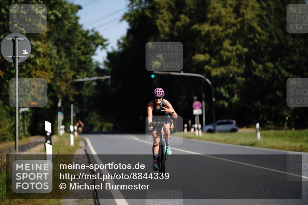 07.09.2025 - 19. Norderstedt Triathlon Michael Burmester http://msf.ph/oto/8844339 07.09.2025 10:28:54 Radfahren  meine-sportfotos.de