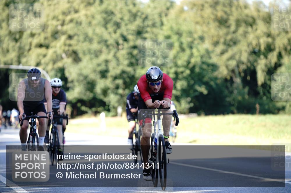 07.09.2025 - 19. Norderstedt Triathlon Michael Burmester http://msf.ph/oto/8844341 07.09.2025 15:59:51 Radfahren 506, 513, 541, 1473, 1544, 1552, 1572, 1594 meine-sportfotos.de