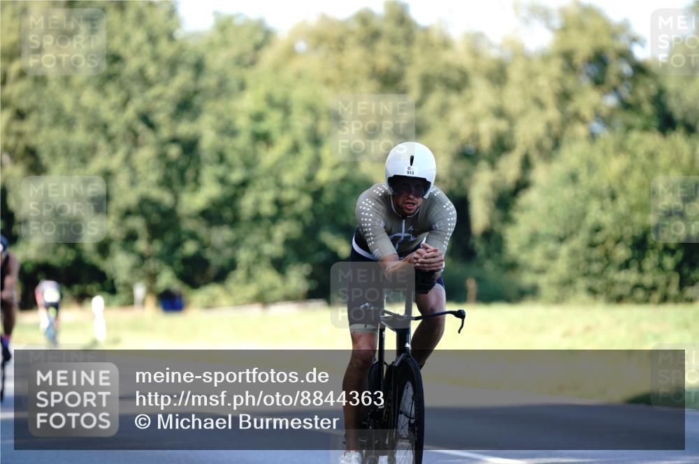 07.09.2025 - 19. Norderstedt Triathlon Michael Burmester http://msf.ph/oto/8844363 07.09.2025 15:59:53 Radfahren 506, 513, 541, 1405, 1473, 1544, 1552, 1568, 1572, 1594 meine-sportfotos.de