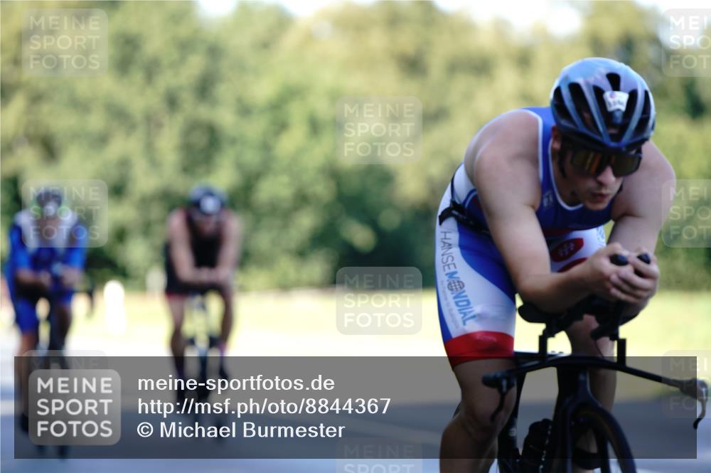 07.09.2025 - 19. Norderstedt Triathlon Michael Burmester http://msf.ph/oto/8844367 07.09.2025 15:59:55 Radfahren 506, 513, 541, 1405, 1473, 1544, 1568, 1572, 1594 meine-sportfotos.de