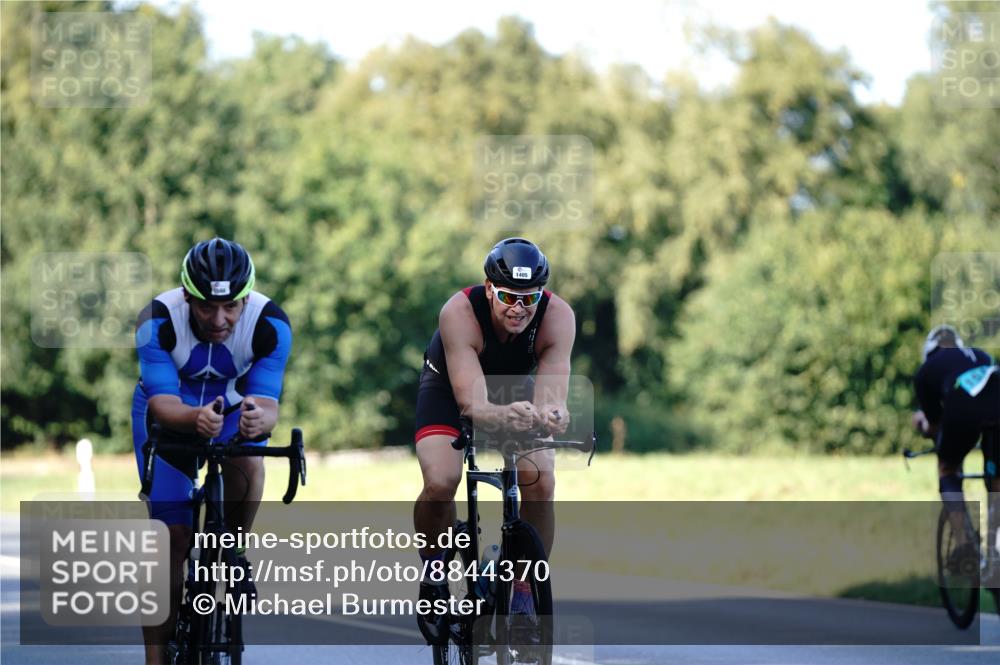 07.09.2025 - 19. Norderstedt Triathlon Michael Burmester http://msf.ph/oto/8844370 07.09.2025 15:59:55 Radfahren 506, 513, 541, 1405, 1473, 1544, 1568, 1572, 1594 meine-sportfotos.de