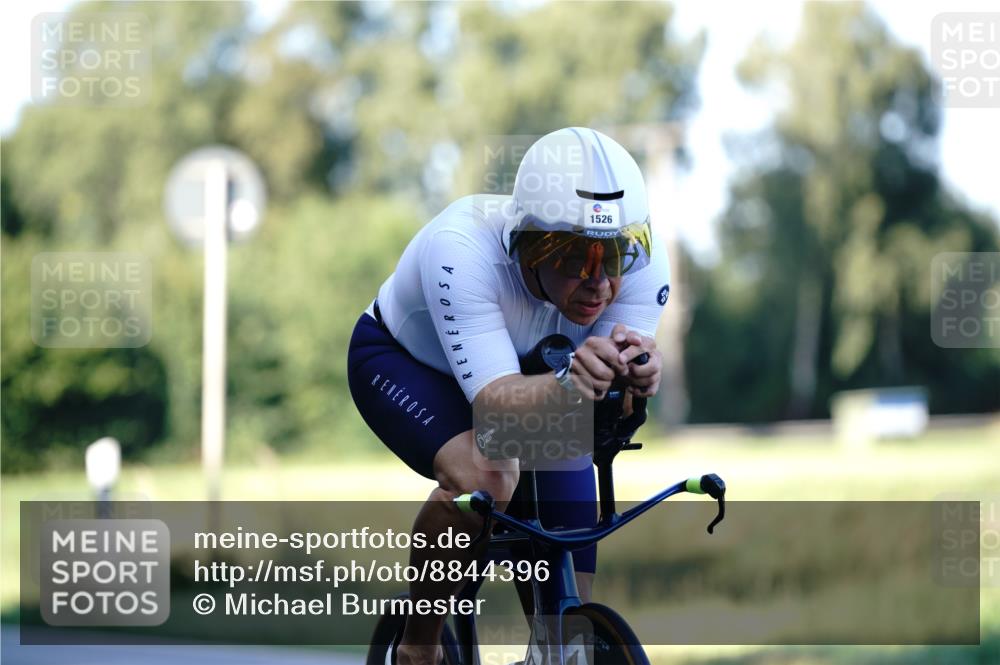 07.09.2025 - 19. Norderstedt Triathlon Michael Burmester http://msf.ph/oto/8844396 07.09.2025 16:00:11 Radfahren 1526, 1626, 1629 meine-sportfotos.de