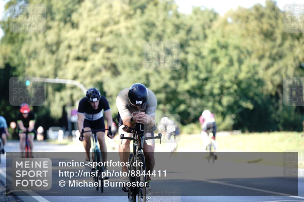 07.09.2025 - 19. Norderstedt Triathlon Michael Burmester http://msf.ph/oto/8844411 07.09.2025 16:00:21 Radfahren 516, 1412 meine-sportfotos.de