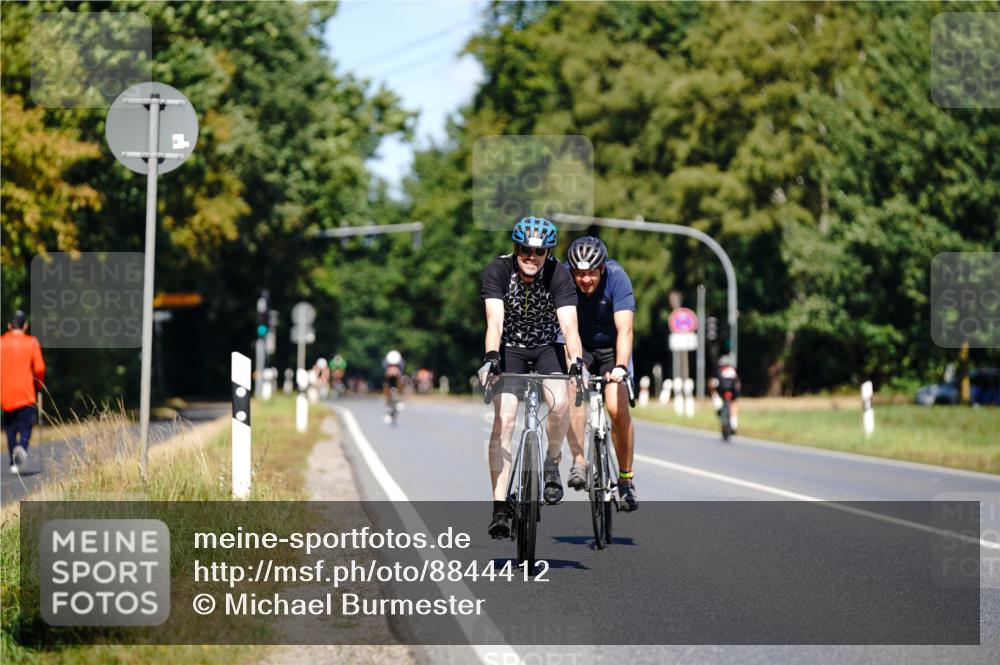 07.09.2025 - 19. Norderstedt Triathlon Michael Burmester http://msf.ph/oto/8844412 07.09.2025 13:07:32 Radfahren 230, 360 meine-sportfotos.de