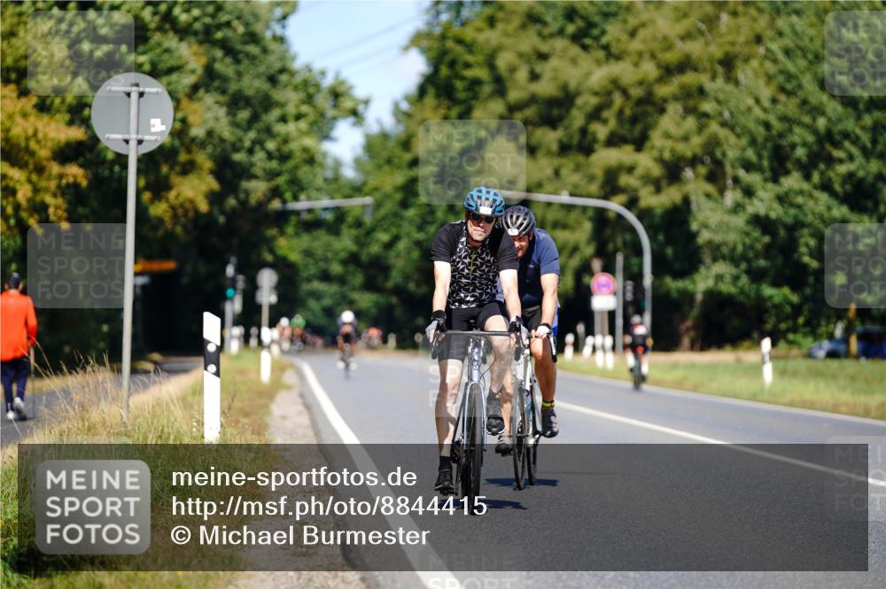 07.09.2025 - 19. Norderstedt Triathlon Michael Burmester http://msf.ph/oto/8844415 07.09.2025 13:07:33 Radfahren 230, 360 meine-sportfotos.de