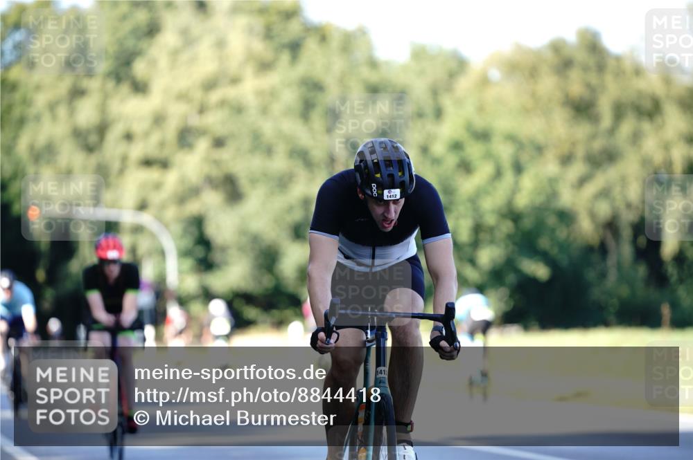07.09.2025 - 19. Norderstedt Triathlon Michael Burmester http://msf.ph/oto/8844418 07.09.2025 16:00:22 Radfahren 516, 1082, 1412 meine-sportfotos.de