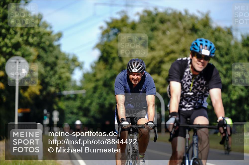 07.09.2025 - 19. Norderstedt Triathlon Michael Burmester http://msf.ph/oto/8844422 07.09.2025 13:07:34 Radfahren 230, 360 meine-sportfotos.de