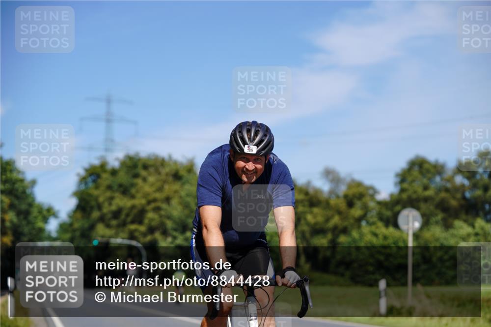 07.09.2025 - 19. Norderstedt Triathlon Michael Burmester http://msf.ph/oto/8844428 07.09.2025 13:07:35 Radfahren 230, 360 meine-sportfotos.de