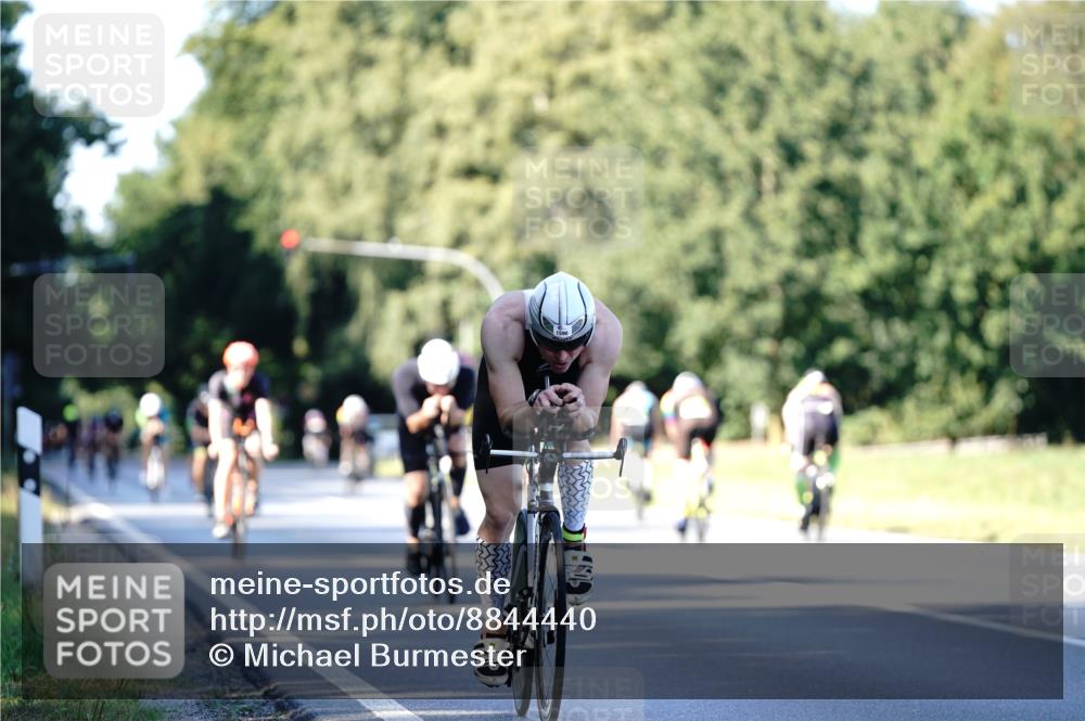 07.09.2025 - 19. Norderstedt Triathlon Michael Burmester http://msf.ph/oto/8844440 07.09.2025 16:00:31 Radfahren 1522, 1590 meine-sportfotos.de