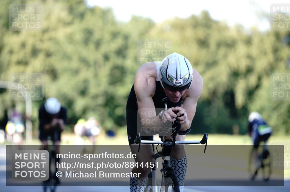 07.09.2025 - 19. Norderstedt Triathlon Michael Burmester http://msf.ph/oto/8844451 07.09.2025 16:00:32 Radfahren 1522, 1590 meine-sportfotos.de