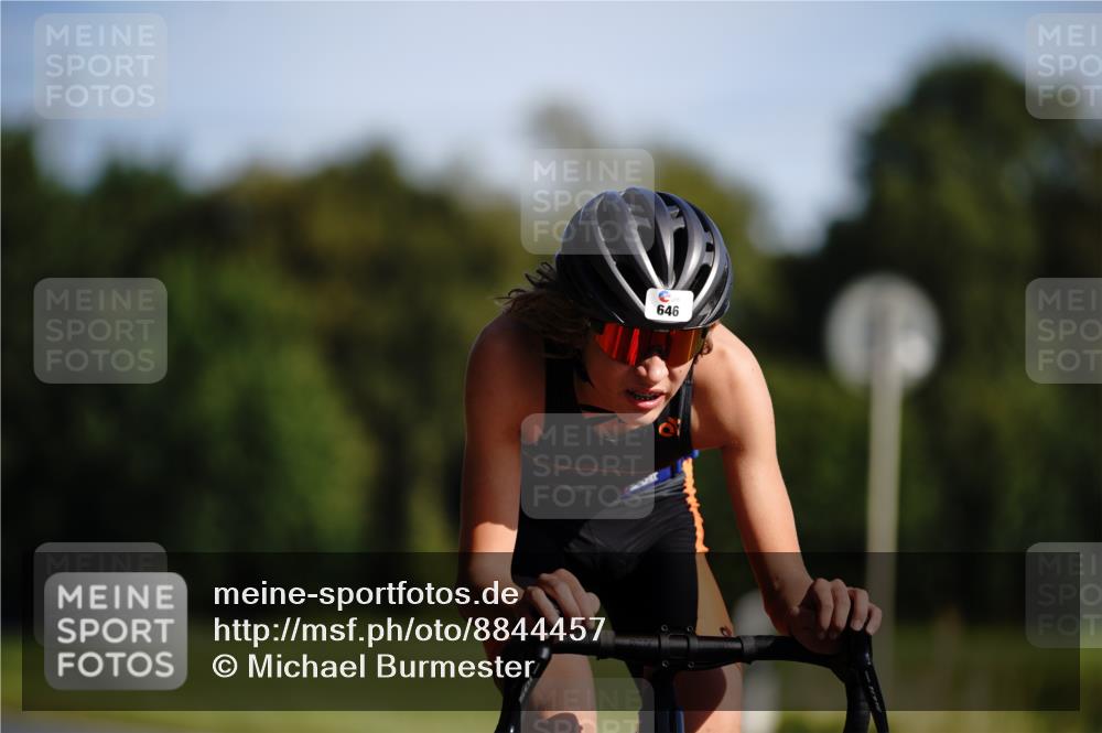 07.09.2025 - 19. Norderstedt Triathlon Michael Burmester http://msf.ph/oto/8844457 07.09.2025 10:35:08 Radfahren 646 meine-sportfotos.de