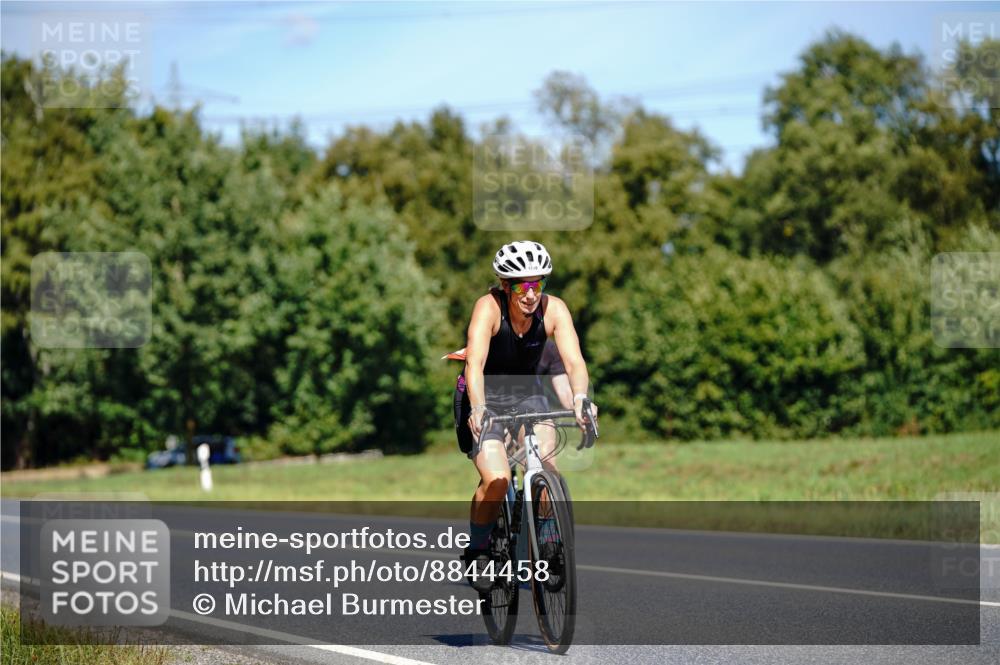 07.09.2025 - 19. Norderstedt Triathlon Michael Burmester http://msf.ph/oto/8844458 07.09.2025 13:08:43 Radfahren 706, 1259 meine-sportfotos.de