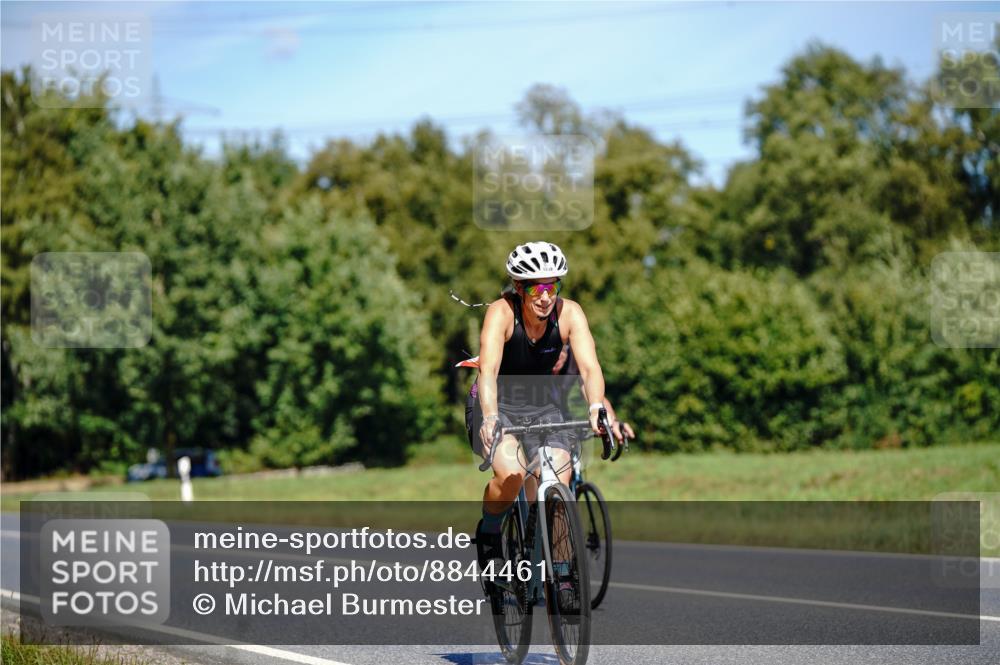 07.09.2025 - 19. Norderstedt Triathlon Michael Burmester http://msf.ph/oto/8844461 07.09.2025 13:08:43 Radfahren 706, 1259 meine-sportfotos.de