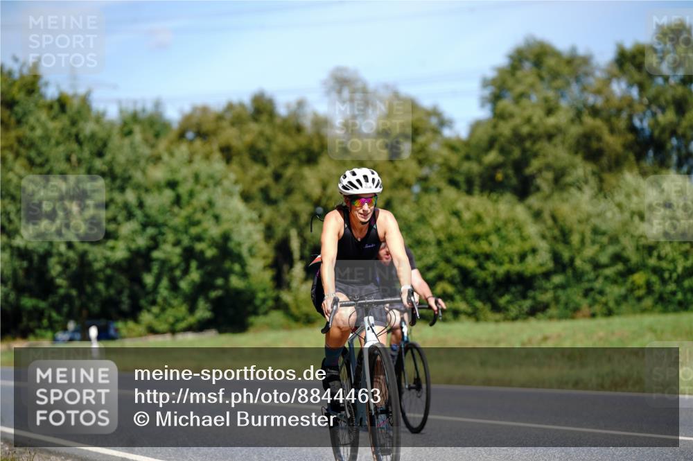 07.09.2025 - 19. Norderstedt Triathlon Michael Burmester http://msf.ph/oto/8844463 07.09.2025 13:08:44 Radfahren 706, 1259 meine-sportfotos.de