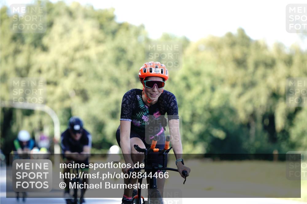07.09.2025 - 19. Norderstedt Triathlon Michael Burmester http://msf.ph/oto/8844466 07.09.2025 16:00:35 Radfahren 528, 539, 1522, 1590, 1613 meine-sportfotos.de
