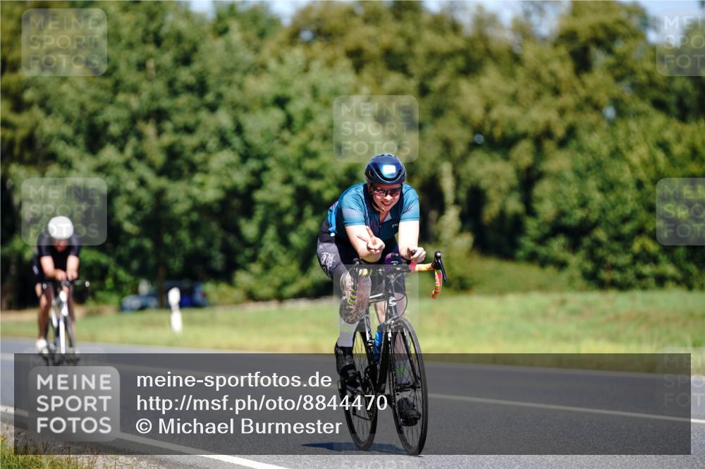 07.09.2025 - 19. Norderstedt Triathlon Michael Burmester http://msf.ph/oto/8844470 07.09.2025 13:08:48 Radfahren 337, 706, 1259, 1326 meine-sportfotos.de