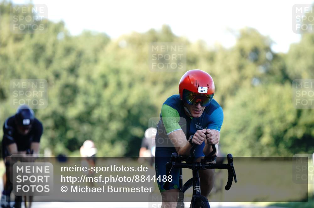 07.09.2025 - 19. Norderstedt Triathlon Michael Burmester http://msf.ph/oto/8844488 07.09.2025 16:00:40 Radfahren 527, 528, 868, 1600 meine-sportfotos.de