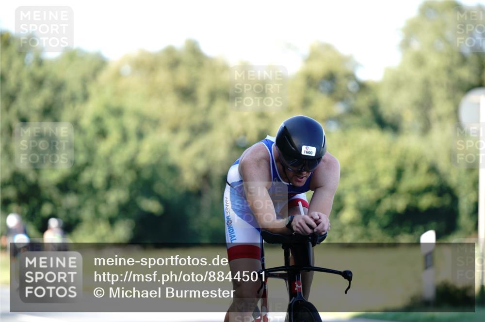 07.09.2025 - 19. Norderstedt Triathlon Michael Burmester http://msf.ph/oto/8844501 07.09.2025 16:00:42 Radfahren 527, 868, 1600 meine-sportfotos.de
