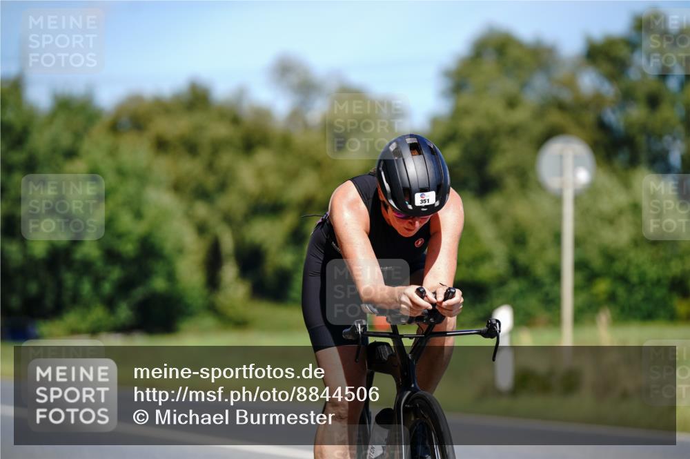 07.09.2025 - 19. Norderstedt Triathlon Michael Burmester http://msf.ph/oto/8844506 07.09.2025 13:09:19 Radfahren 351, 789 meine-sportfotos.de