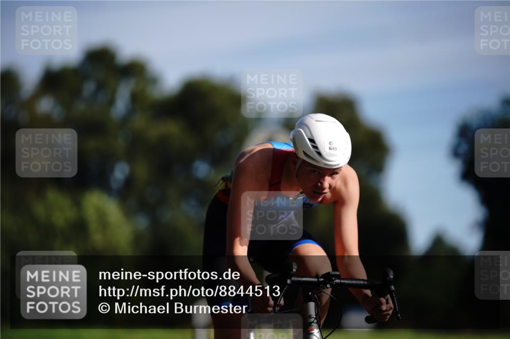 07.09.2025 - 19. Norderstedt Triathlon Michael Burmester http://msf.ph/oto/8844513 07.09.2025 10:36:34 Radfahren 649 meine-sportfotos.de