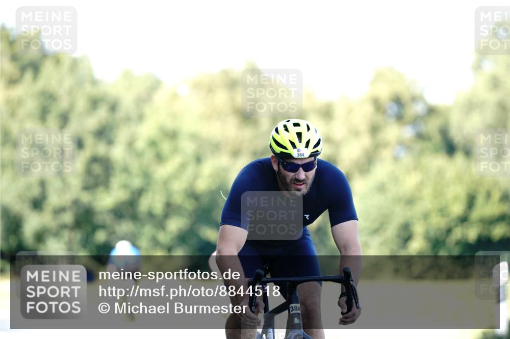 07.09.2025 - 19. Norderstedt Triathlon Michael Burmester http://msf.ph/oto/8844518 07.09.2025 16:00:46 Radfahren 384 meine-sportfotos.de