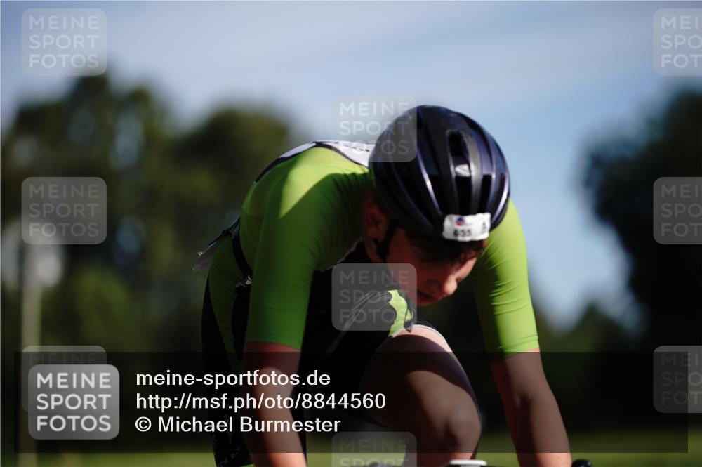 07.09.2025 - 19. Norderstedt Triathlon Michael Burmester http://msf.ph/oto/8844560 07.09.2025 10:37:30 Radfahren 655 meine-sportfotos.de