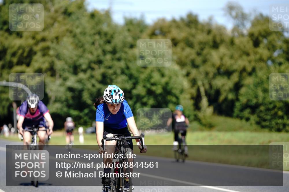 07.09.2025 - 19. Norderstedt Triathlon Michael Burmester http://msf.ph/oto/8844561 07.09.2025 13:09:52 Radfahren 359, 804, 1388 meine-sportfotos.de