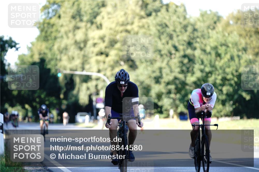 07.09.2025 - 19. Norderstedt Triathlon Michael Burmester http://msf.ph/oto/8844580 07.09.2025 16:01:07 Radfahren 1068, 1516, 1530 meine-sportfotos.de