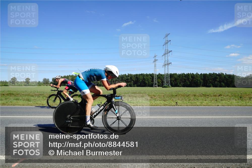 07.09.2025 - 19. Norderstedt Triathlon Michael Burmester http://msf.ph/oto/8844581 07.09.2025 14:51:38 Radfahren 441 meine-sportfotos.de