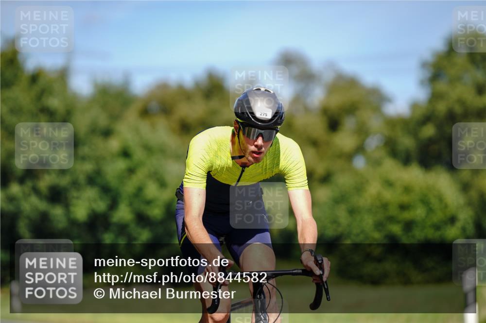 07.09.2025 - 19. Norderstedt Triathlon Michael Burmester http://msf.ph/oto/8844582 07.09.2025 13:10:01 Radfahren 275 meine-sportfotos.de