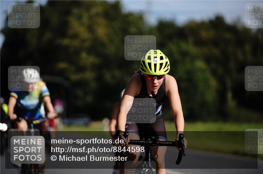 07.09.2025 - 19. Norderstedt Triathlon Michael Burmester http://msf.ph/oto/8844598 07.09.2025 10:37:51 Radfahren 68, 86, 648, 667, 1112 meine-sportfotos.de