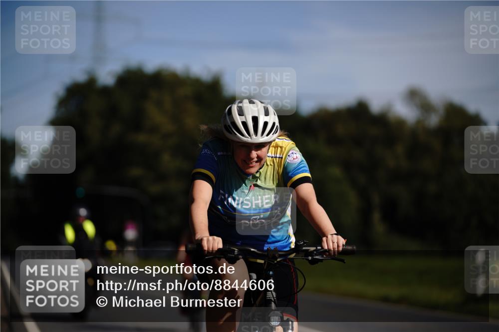 07.09.2025 - 19. Norderstedt Triathlon Michael Burmester http://msf.ph/oto/8844606 07.09.2025 10:37:53 Radfahren 68, 86, 648, 667, 1112 meine-sportfotos.de