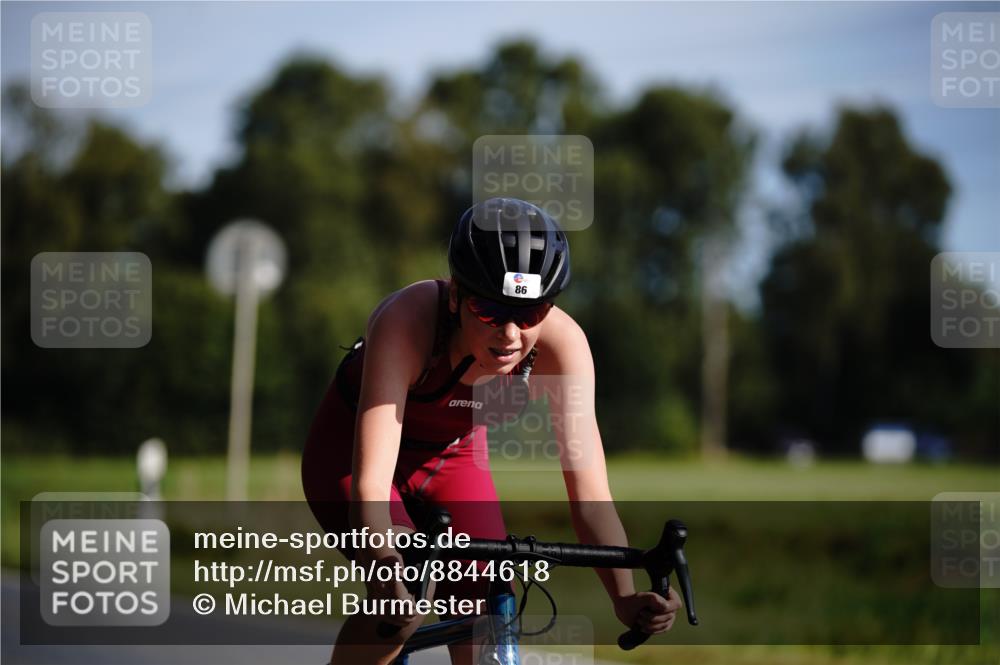 07.09.2025 - 19. Norderstedt Triathlon Michael Burmester http://msf.ph/oto/8844618 07.09.2025 10:37:55 Radfahren 68, 86, 1112 meine-sportfotos.de