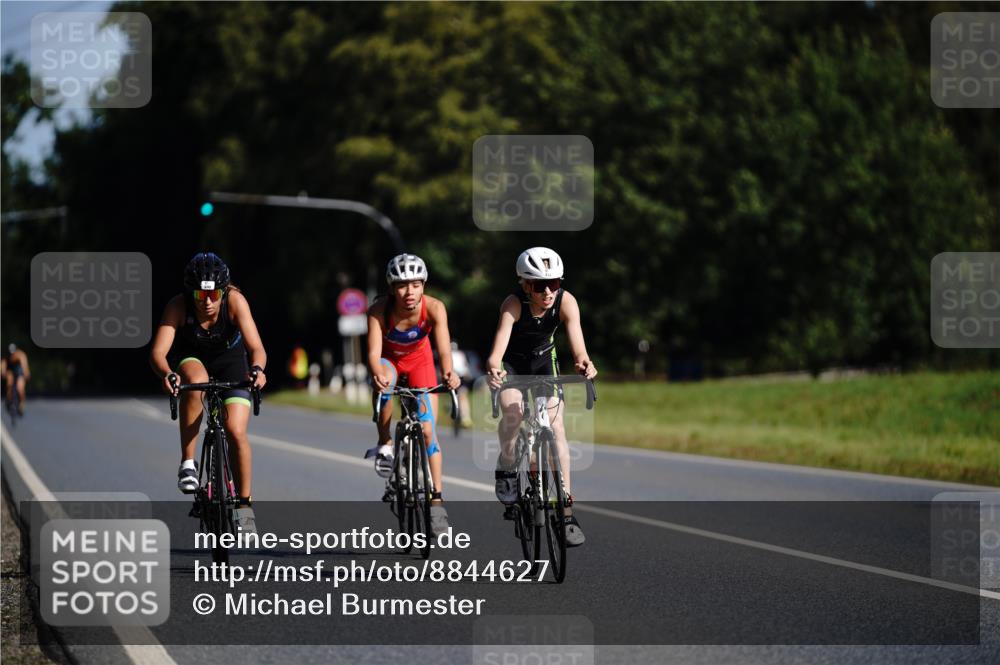 07.09.2025 - 19. Norderstedt Triathlon Michael Burmester http://msf.ph/oto/8844627 07.09.2025 10:38:21 Radfahren 112, 672, 690 meine-sportfotos.de