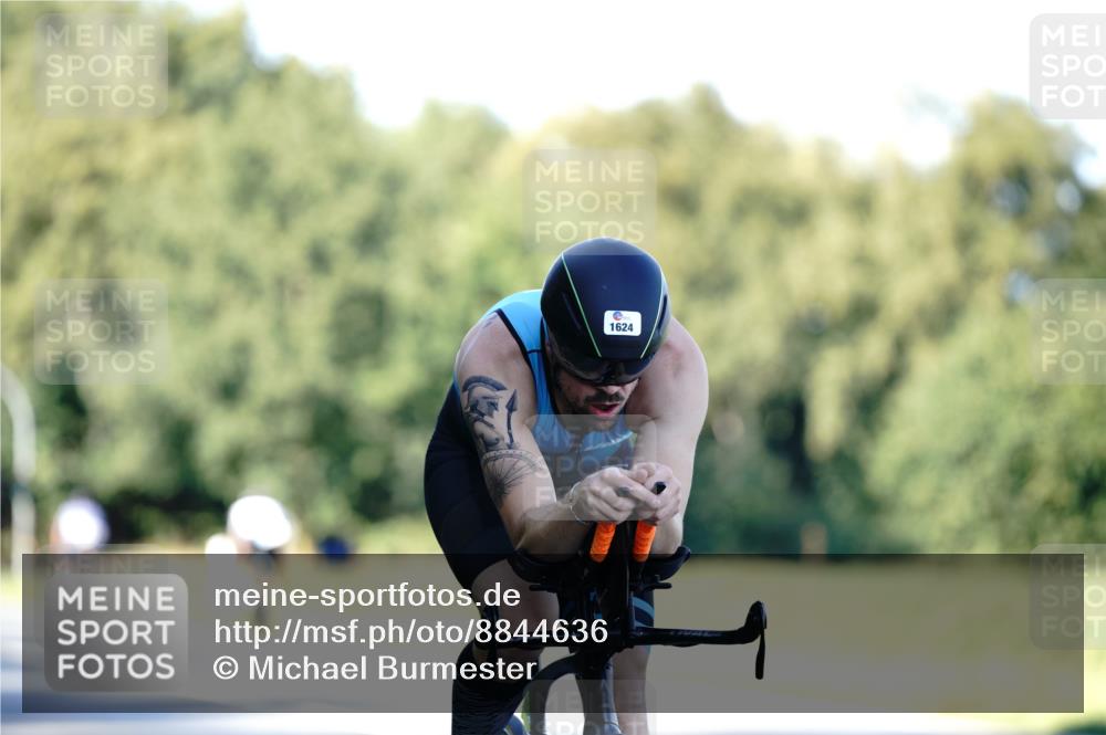07.09.2025 - 19. Norderstedt Triathlon Michael Burmester http://msf.ph/oto/8844636 07.09.2025 16:01:20 Radfahren 1604, 1624 meine-sportfotos.de