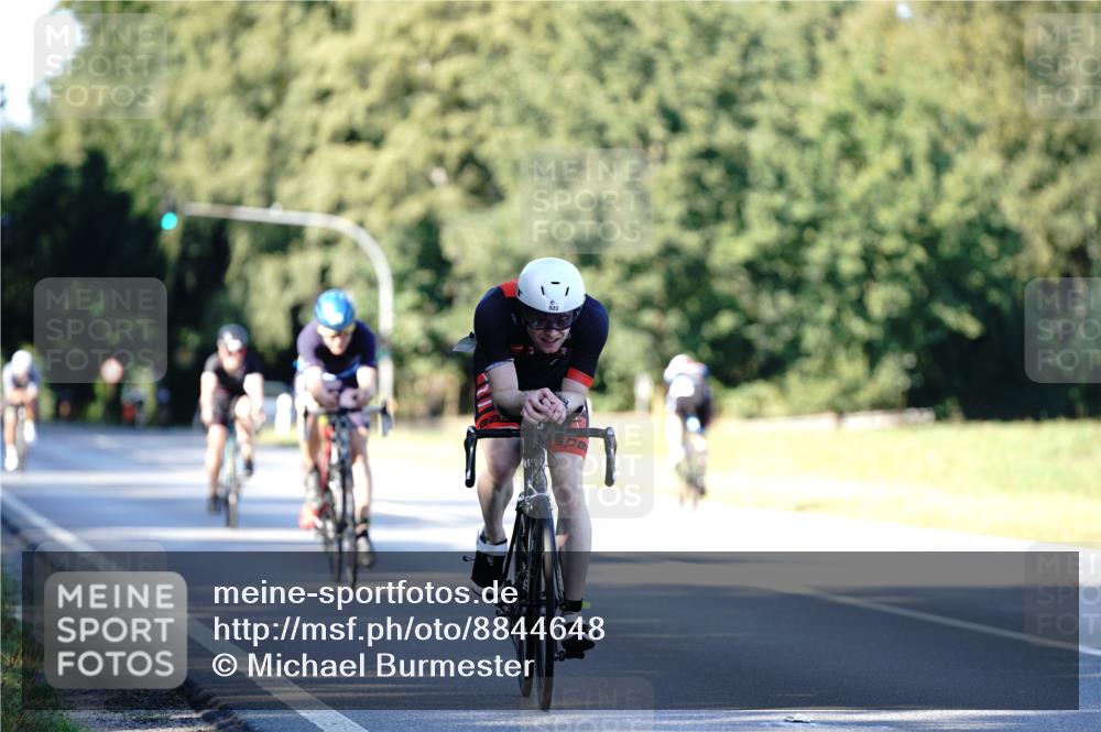 07.09.2025 - 19. Norderstedt Triathlon Michael Burmester http://msf.ph/oto/8844648 07.09.2025 16:01:25 Radfahren 397, 523, 909 meine-sportfotos.de