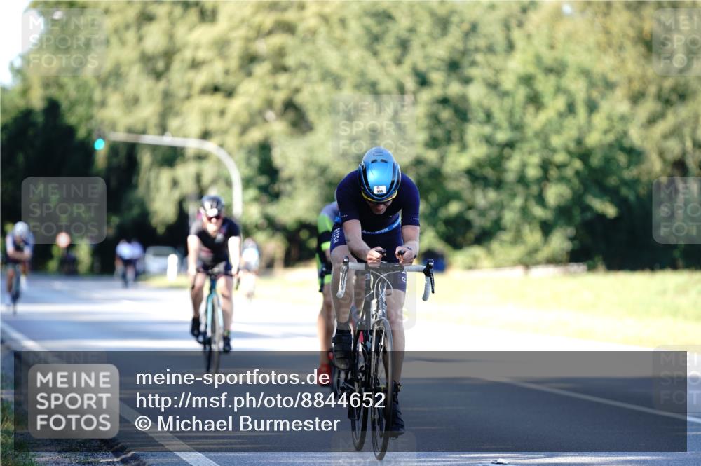 07.09.2025 - 19. Norderstedt Triathlon Michael Burmester http://msf.ph/oto/8844652 07.09.2025 16:01:27 Radfahren 397, 523, 909, 1059 meine-sportfotos.de