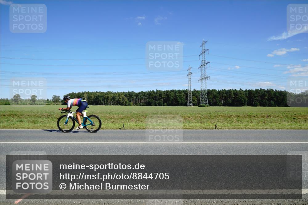 07.09.2025 - 19. Norderstedt Triathlon Michael Burmester http://msf.ph/oto/8844705 07.09.2025 14:53:06 Radfahren  meine-sportfotos.de