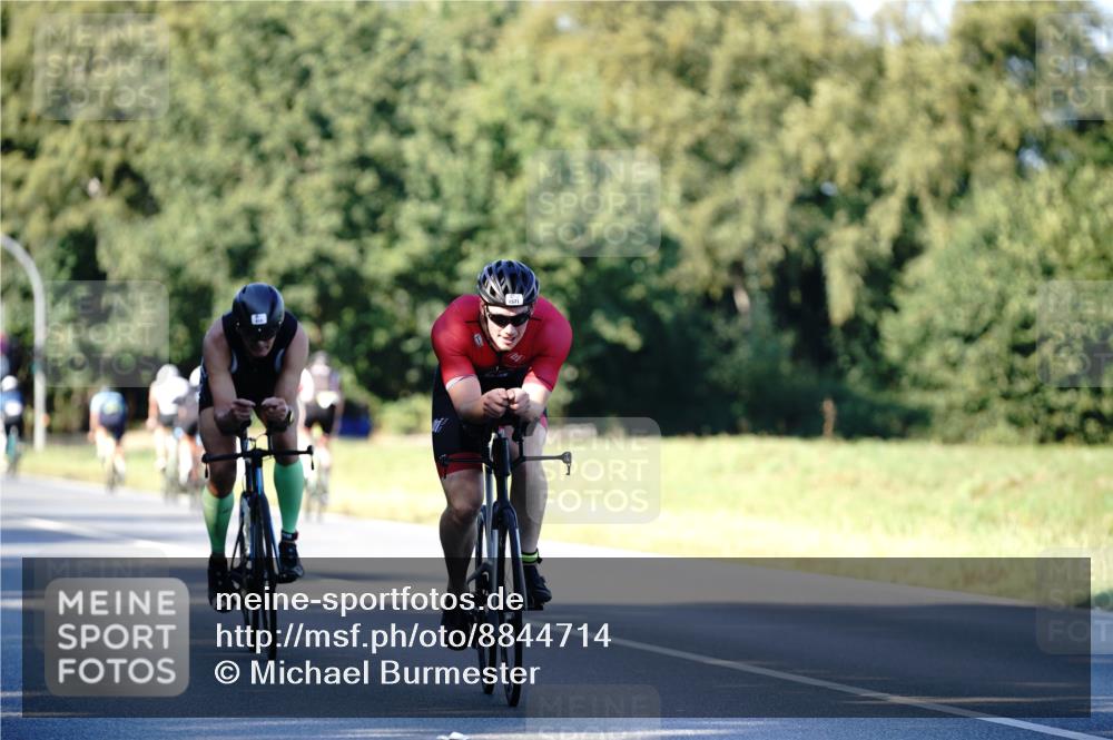 07.09.2025 - 19. Norderstedt Triathlon Michael Burmester http://msf.ph/oto/8844714 07.09.2025 16:01:42 Radfahren 910, 941, 1571 meine-sportfotos.de