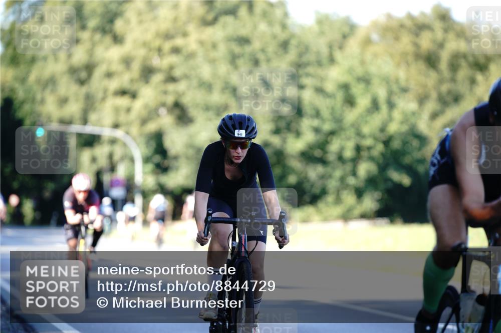 07.09.2025 - 19. Norderstedt Triathlon Michael Burmester http://msf.ph/oto/8844729 07.09.2025 16:01:43 Radfahren 910, 941, 1047, 1571 meine-sportfotos.de
