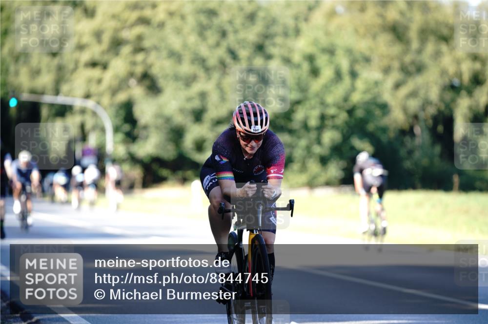 07.09.2025 - 19. Norderstedt Triathlon Michael Burmester http://msf.ph/oto/8844745 07.09.2025 16:01:45 Radfahren 910, 941, 1047, 1571 meine-sportfotos.de