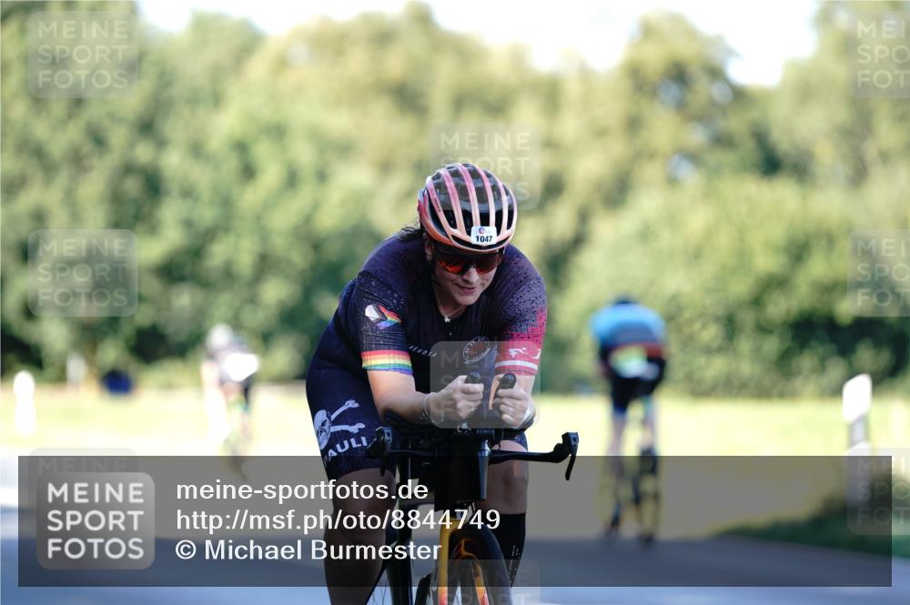 07.09.2025 - 19. Norderstedt Triathlon Michael Burmester http://msf.ph/oto/8844749 07.09.2025 16:01:46 Radfahren 910, 934, 941, 1047, 1571 meine-sportfotos.de