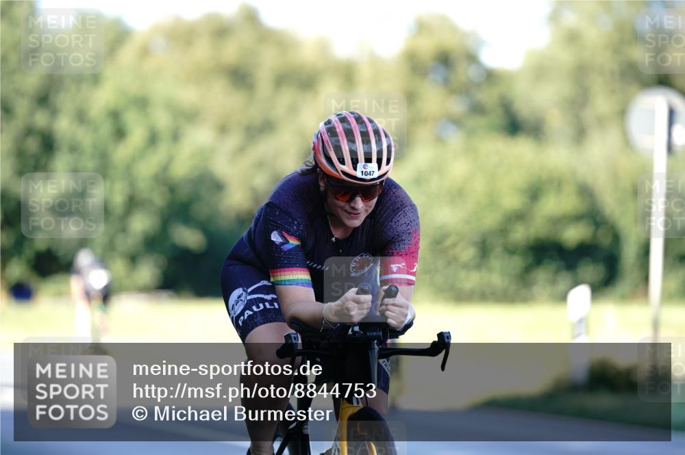 07.09.2025 - 19. Norderstedt Triathlon Michael Burmester http://msf.ph/oto/8844753 07.09.2025 16:01:46 Radfahren 910, 934, 941, 1047, 1571 meine-sportfotos.de