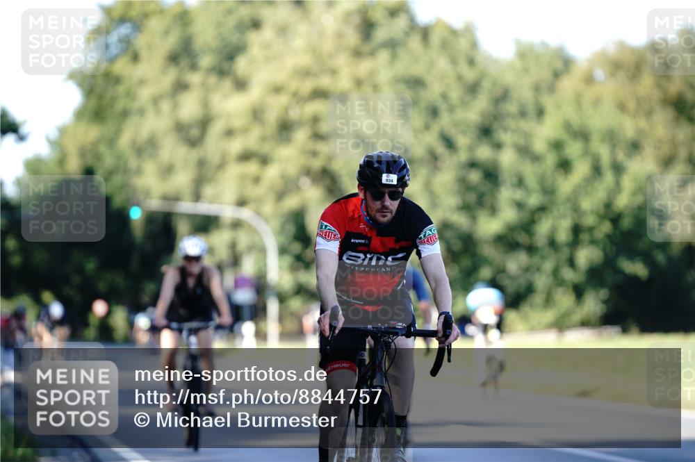 07.09.2025 - 19. Norderstedt Triathlon Michael Burmester http://msf.ph/oto/8844757 07.09.2025 16:01:48 Radfahren 934, 941, 947, 1047 meine-sportfotos.de